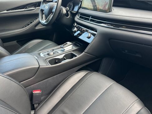 Certified 2025 INFINITI QX60 Pure image 21