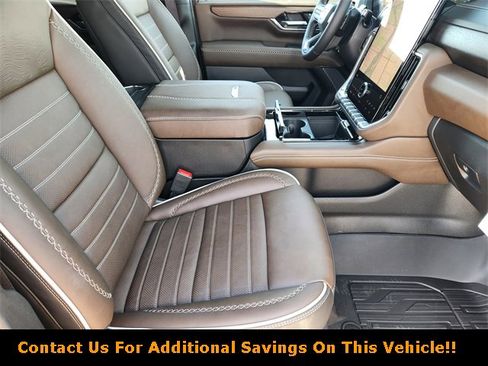 New 2026 GMC Yukon Denali Ultimate w/ LPO, Floor Liner Package image 10