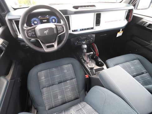 New 2026 Ford Bronco Heritage Edition image 8