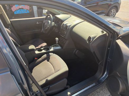 Used 2013 Nissan Rogue SV AWD/4WD image 9