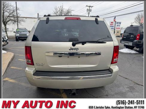 Used 2010 Jeep Grand Cherokee Limited image 5