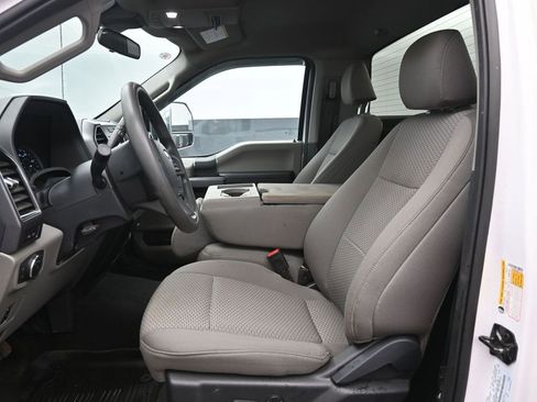 Certified 2022 Ford F350 XLT w/ XLT Value Package image 15