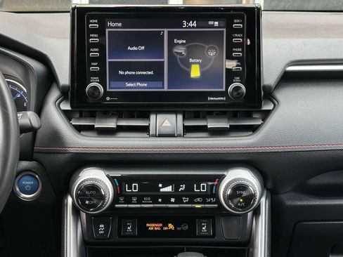 Used 2021 Toyota RAV4 SE w/ Weather & Moonroof Package AWD/4WD image 23