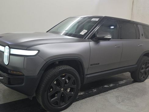 Used 2024 Rivian R1S Adventure Dual AWD/4WD image 3