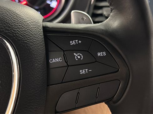 Used 2015 Dodge Challenger R/T Scat Pack RWD image 25