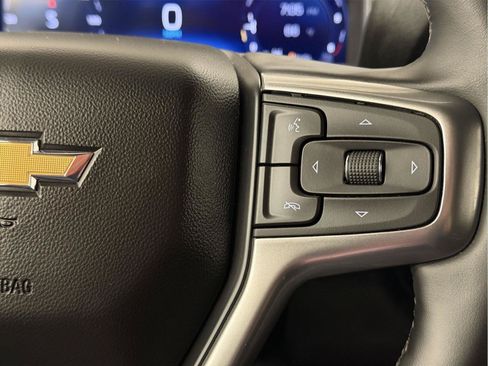 Used 2024 Chevrolet Silverado 1500 LT AWD/4WD image 16