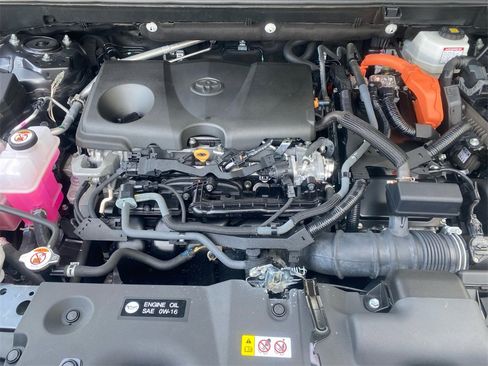Used 2023 Toyota RAV4 LE image 30