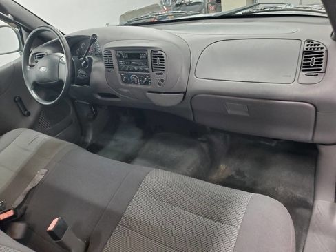 Used 2004 Ford F150 XL image 8