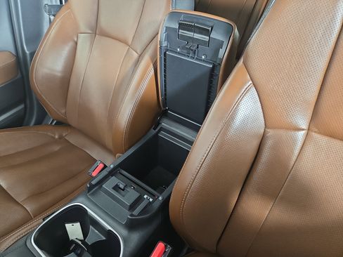 Used 2020 Subaru Outback Touring image 30