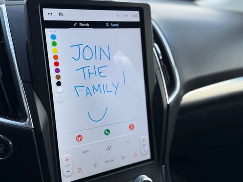 Used 2022 Ford Edge Titanium image 27