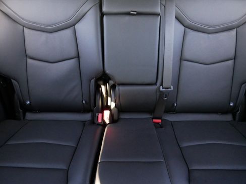 Used 2023 Cadillac XT5 Premium Luxury w/ Technology Package image 13