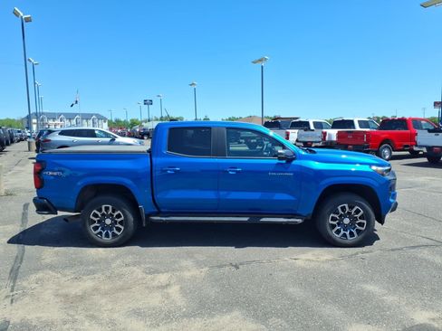 Used 2024 Chevrolet Colorado LT w/ LT Convenience Package III AWD/4WD image 7