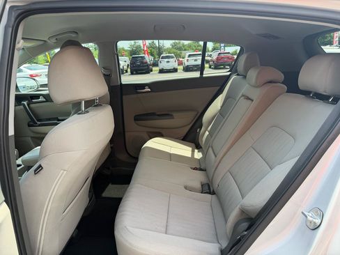 Used 2019 Kia Sportage LX AWD/4WD image 17