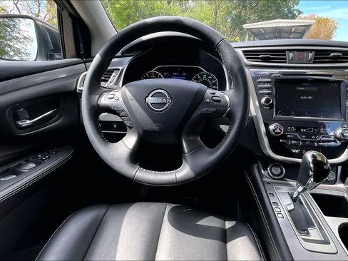 Used 2024 Nissan Murano SV w/ SV Midnight Edition Package image 6