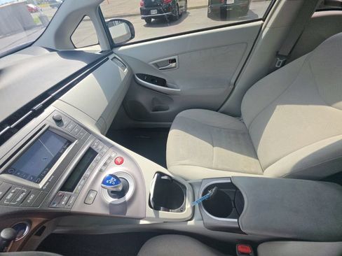 Used 2015 Toyota Prius Three FWD image 24