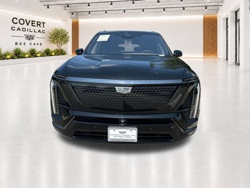 Used 2026 Cadillac Vistiq Sport w/ LPO, Floor Liner Package AWD/4WD image 3