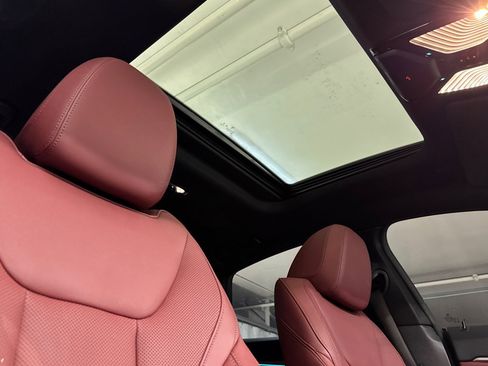 Certified 2023 BMW i4 eDrive35 w/ Premium Package image 15