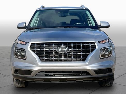 Certified 2026 Hyundai Venue SEL FWD image 4