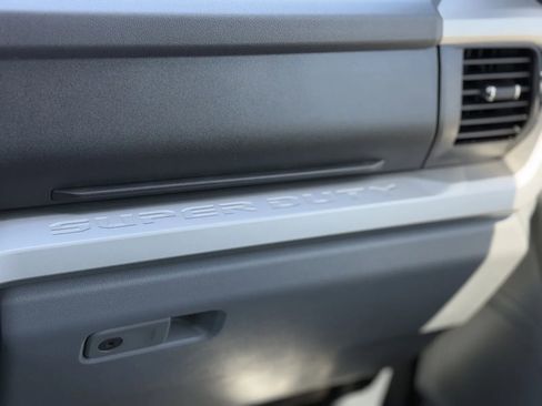 Used 2024 Ford F350 XLT w/ FX4 Off-Road Package image 43