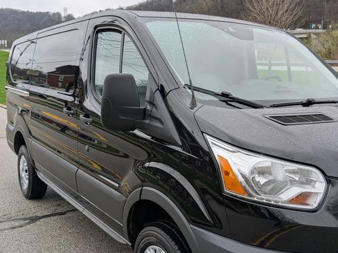 Used 2018 Ford Transit 150 130 Low Roof w/ Exterior Upgrade Package RWD image 12