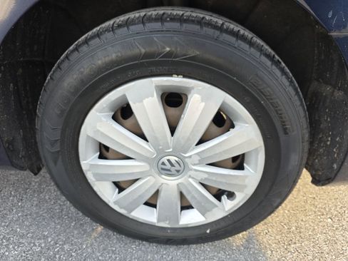 Used 2013 Volkswagen Passat 2.5 S image 30