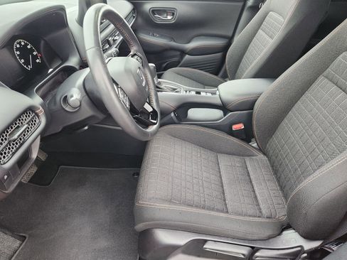 Used 2024 Honda HR-V Sport image 16