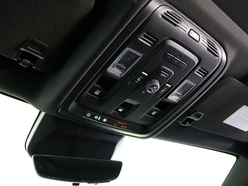 Used 2022 Cadillac Escalade Sport w/ Heavy-Duty Trailer Package AWD/4WD image 25