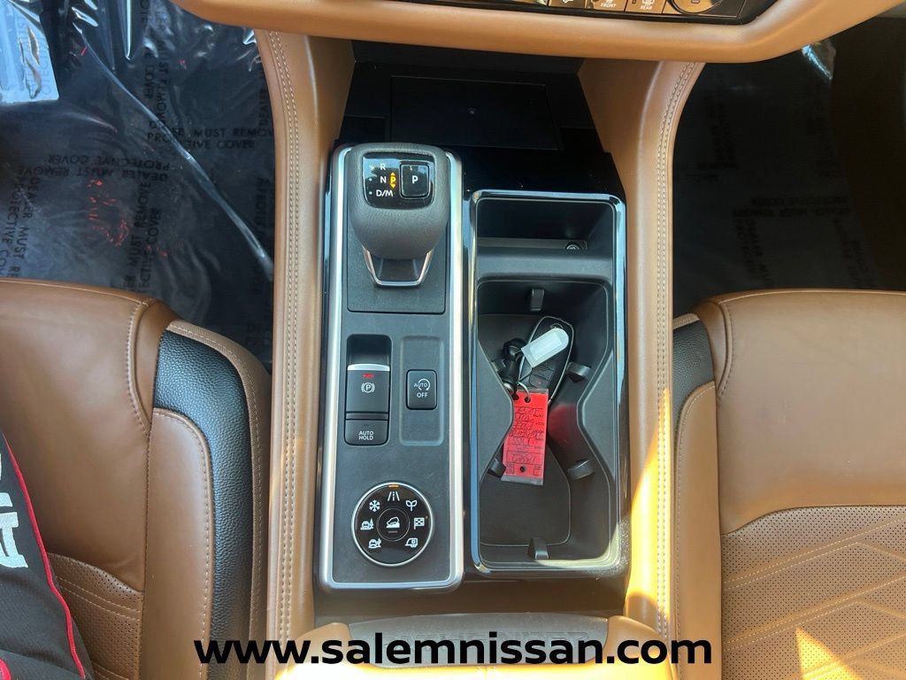 Used 2023 Nissan Pathfinder Platinum AWD/4WD image 10