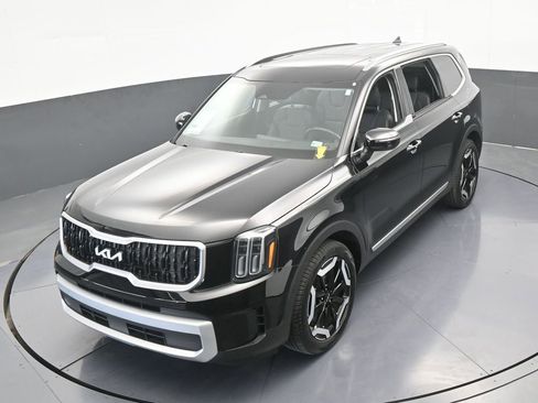 Used 2024 Kia Telluride EX image 50