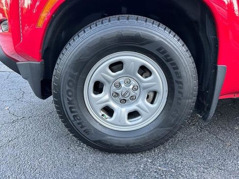 Used 2022 Nissan Frontier S w/ Technology Package RWD image 11