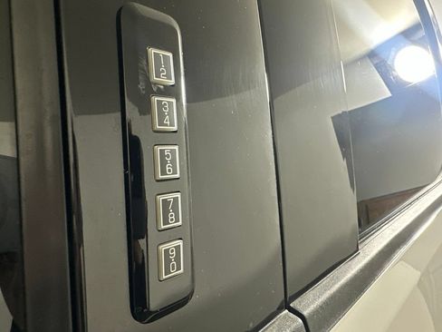 Used 2023 Ford F350 XLT AWD/4WD image 17