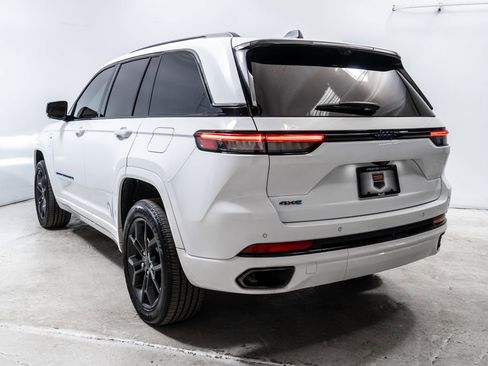 Used 2024 Jeep Grand Cherokee Limited 4xe AWD/4WD image 3