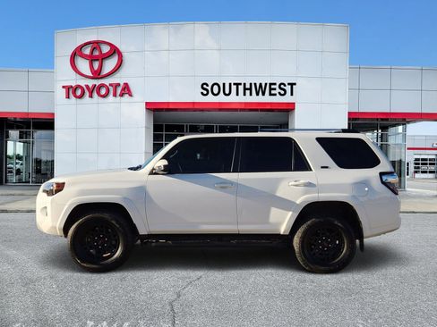 Used 2023 Toyota 4Runner SR5 image 3