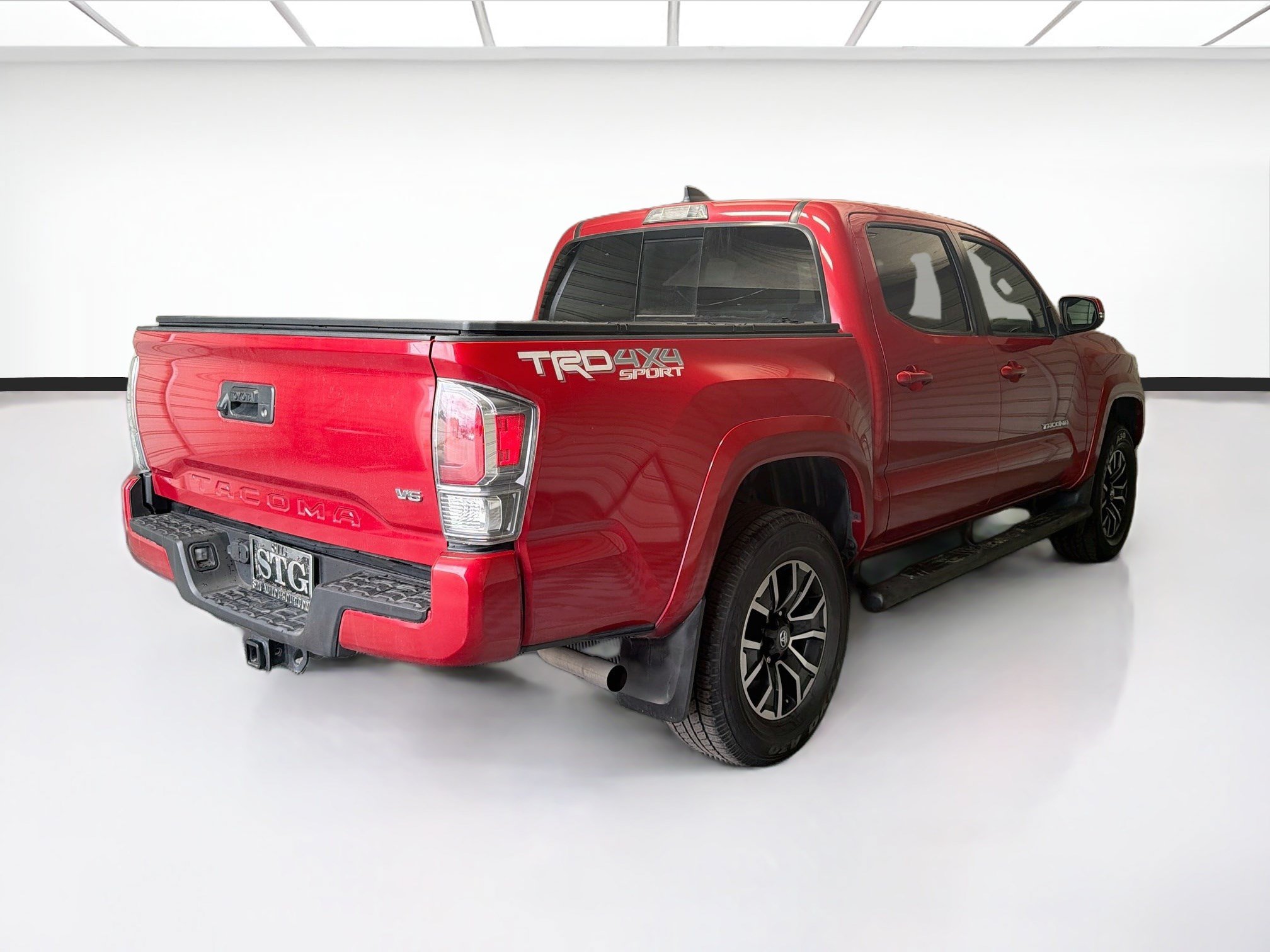 Used 2022 Toyota Tacoma TRD Sport AWD/4WD image 4