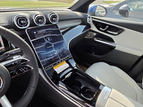 New 2026 Mercedes-Benz GLC 300 GLC 300 image 19
