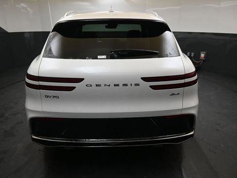 New 2026 Genesis GV70 2.5T Advanced image 9