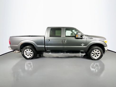 Used 2015 Ford F250 Lariat w/ Lariat Interior Package AWD/4WD image 8