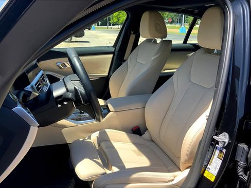 Used 2021 BMW 330i Sedan w/ Premium Package image 7