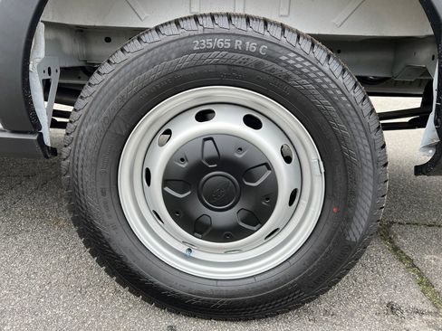 New 2026 Ford Transit 250 148 High Roof Extended w/ Load Area Protection Package image 17