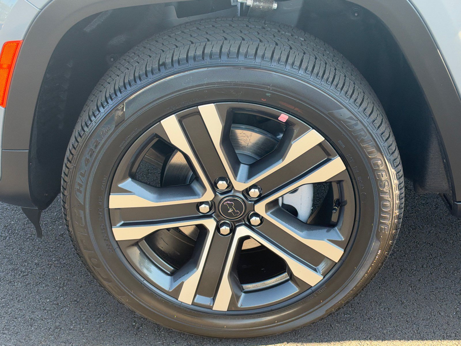 New 2027 Jeep Grand Cherokee Limited AWD/4WD image 11