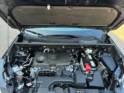 Used 2025 Toyota RAV4 XLE w/ Convenience Package image 34
