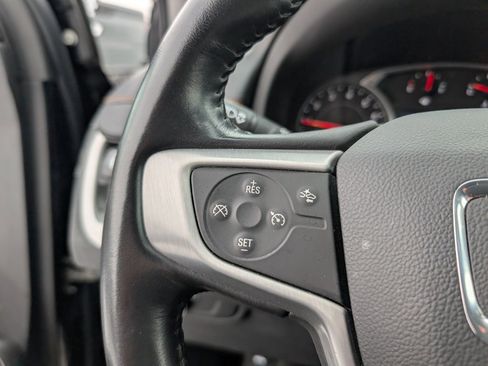 Used 2021 GMC Terrain SLE w/ Driver Convenience Package image 12