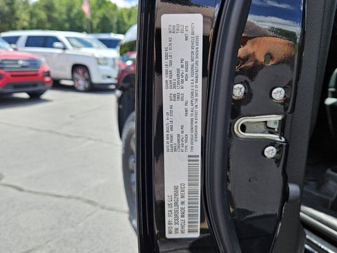 Used 2024 RAM 3500 Laramie w/ Night Edition image 17