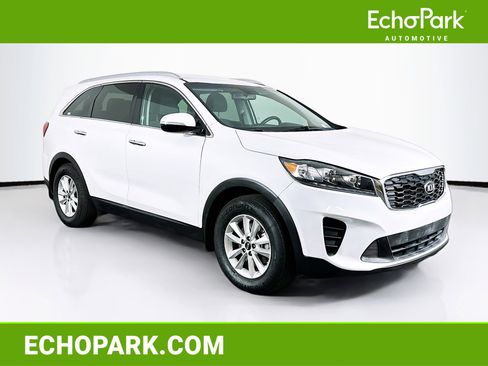 Used 2019 Kia Sorento LX w/ LX Convenience Package image 1