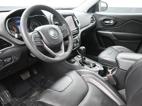 Used 2022 Jeep Cherokee Limited image 10