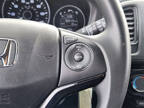 Used 2022 Honda HR-V LX image 17