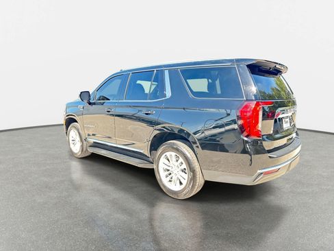 Used 2024 GMC Yukon SLT AWD/4WD image 6