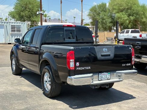 Used 2017 Nissan Frontier SV AWD/4WD image 4