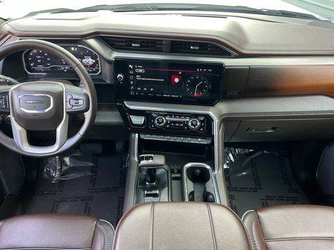 Used 2023 GMC Sierra 1500 Denali w/ Denali Reserve Package image 4