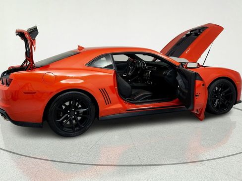 Used 2013 Chevrolet Camaro ZL1 RWD image 13